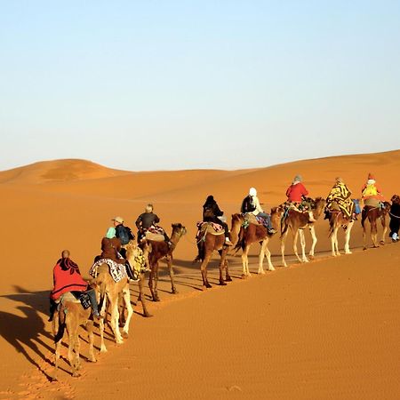 Sahara Camel Tours Camp 호텔 메르주가 외부 사진