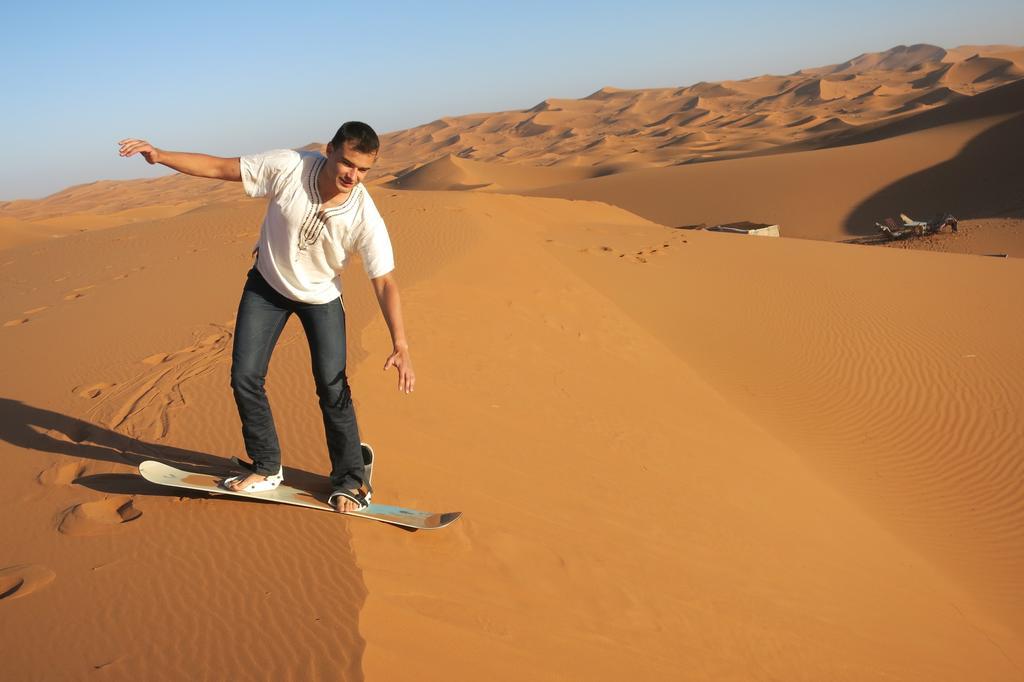 Sahara Camel Tours Camp 호텔 메르주가 외부 사진
