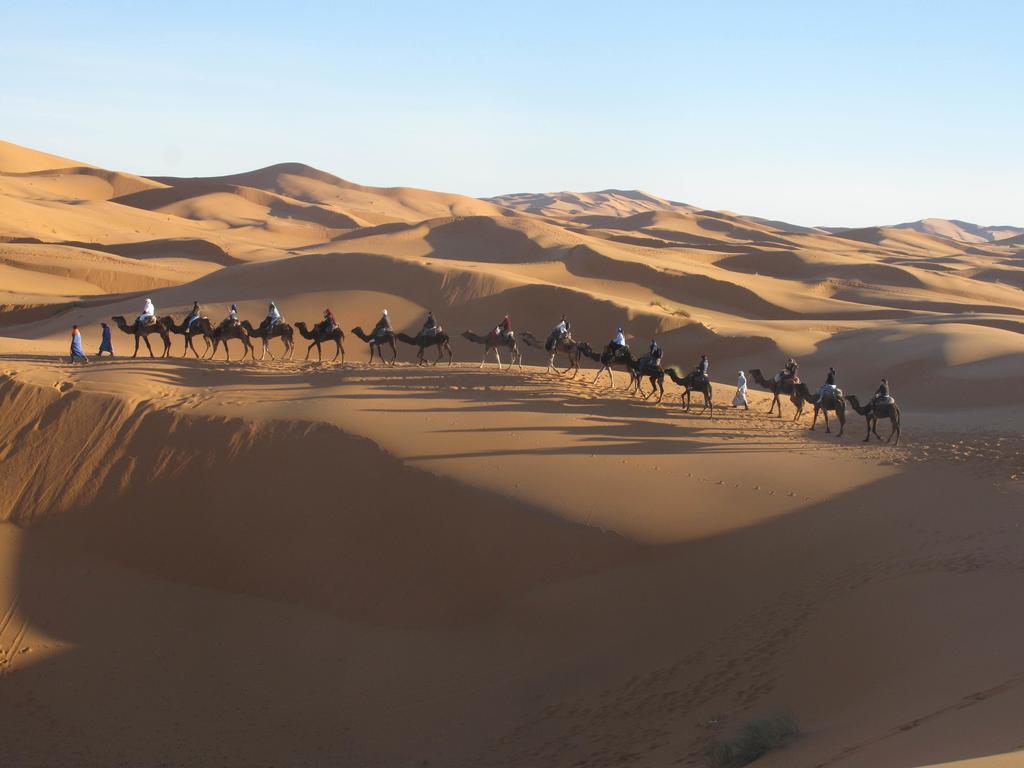 Sahara Camel Tours Camp 호텔 메르주가 외부 사진