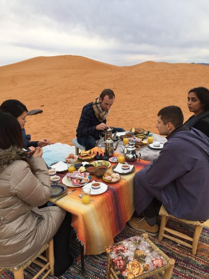 Sahara Camel Tours Camp 호텔 메르주가 외부 사진