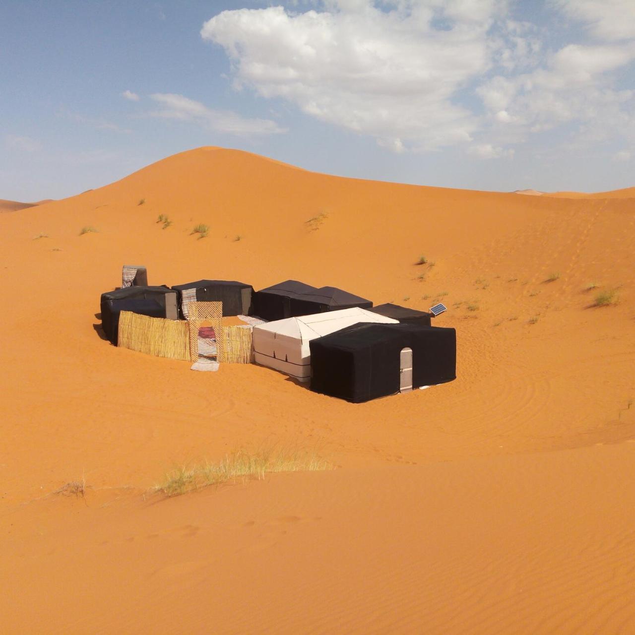 Sahara Camel Tours Camp 호텔 메르주가 외부 사진